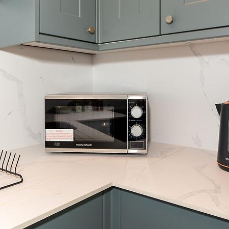 2-Bedroom Victorian Apartment In Kensington London Eksteriør billede