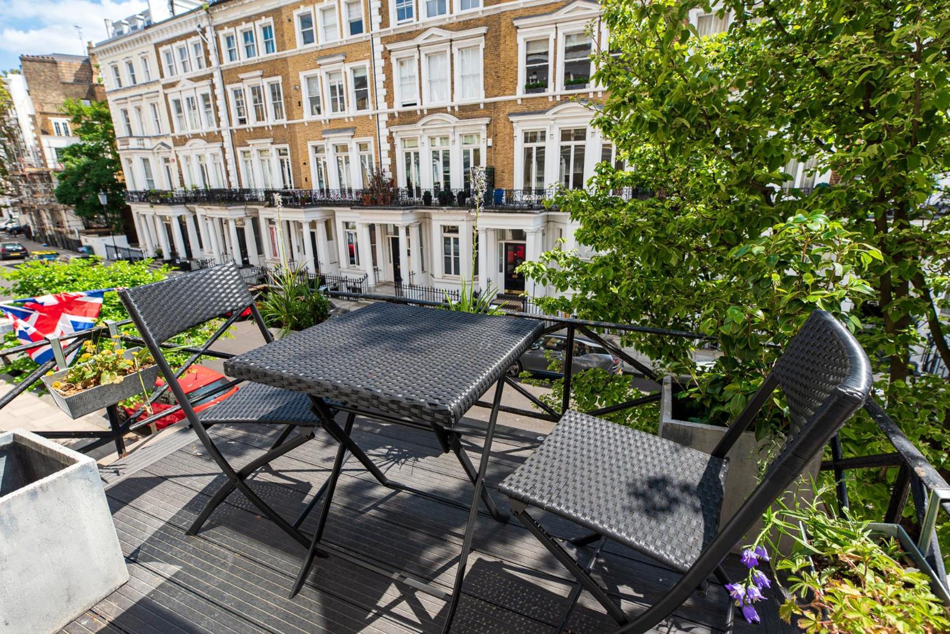 2-Bedroom Victorian Apartment In Kensington London Eksteriør billede